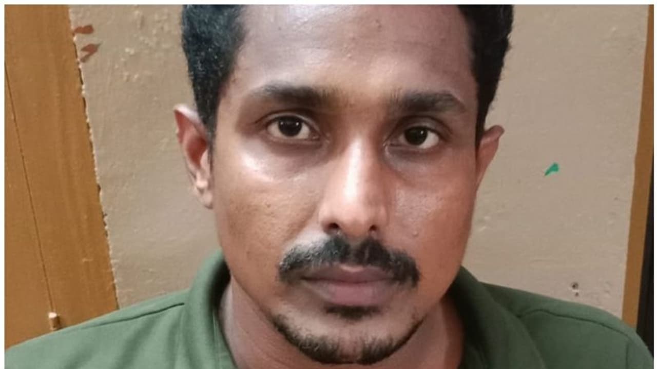 Concrete iron rod theft : എഞ്ചിനീയർ ചമഞ്ഞ് 10 ടൺ വാർക്ക കമ്പി തട്ടിയെടുത്ത യുവാവ് പിടിയിൽ