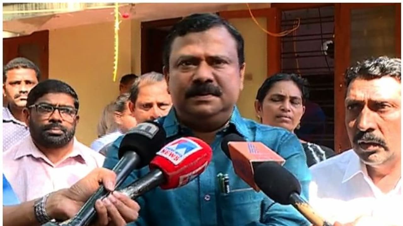 സംസ്ഥാന പരിസ്ഥിതി സംരക്ഷക പുരസ്കാരം ഐ ബി സതീഷ് എംഎൽഎക്ക്, മുഖ്യമന്ത്രി പിണറായി പുരസ്കാരം സമ്മാനിക്കും സംസ്ഥാന പരിസ്ഥിതി സംരക്ഷക പുരസ്കാരം ഐ ബി സതീഷ് എംഎൽഎക്ക്, മുഖ്യമന്ത്രി പിണറായി പുരസ്കാരം സമ്മാനിക്കും