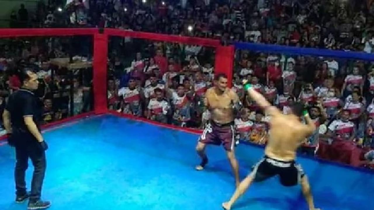 Brazilian Politicians : അഭിപ്രായ ഭിന്നത, ഒടുവിൽ ബോക്സിം​ഗ് റിം​ഗിലേറ്റുമുട്ടി മേയറും പ്രതിപക്ഷനേതാവും