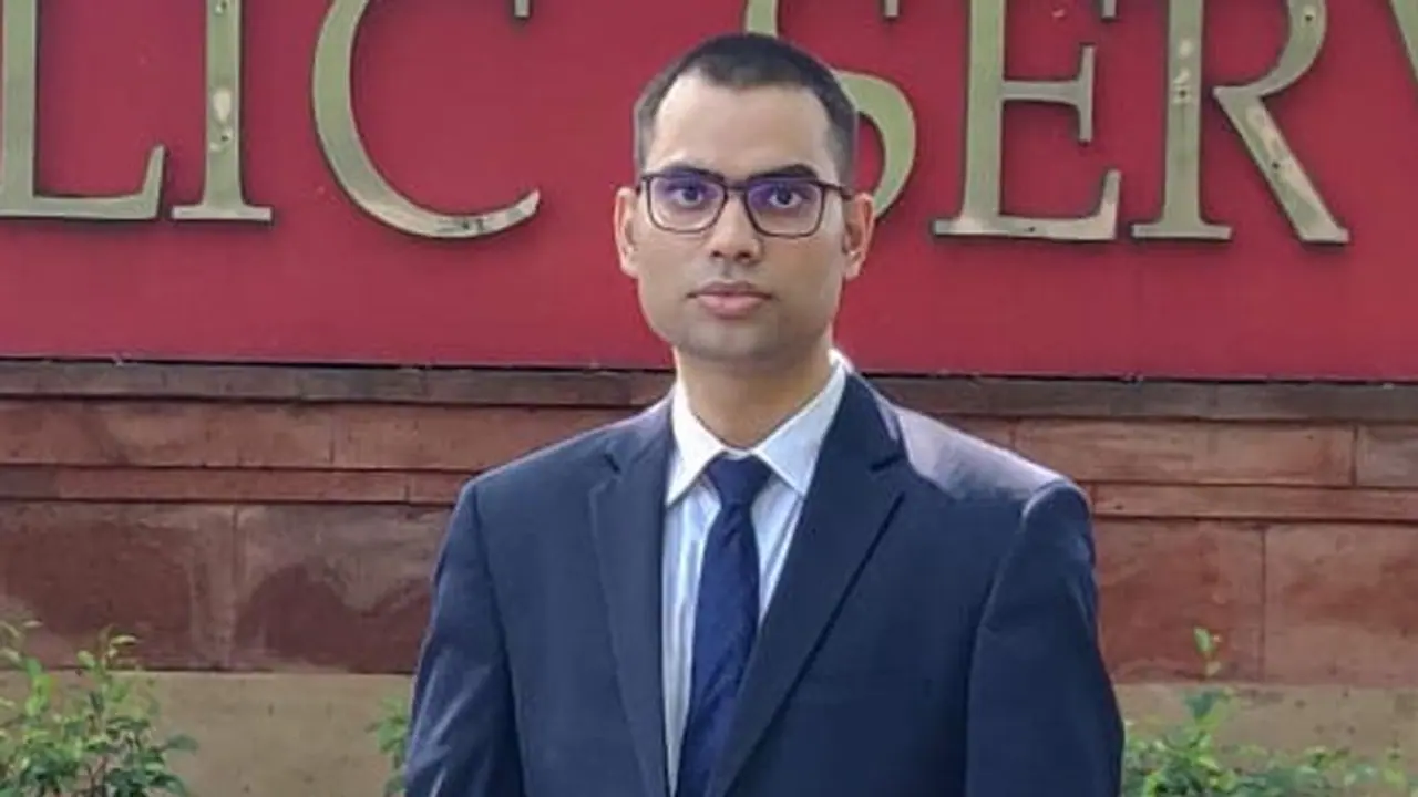 50 करोड़ के बजट को अपने गांव पर कैसे खर्च करेंगे, UPSC Interview के इन सवालों ने बिहार के लाल को बनाया IPS 50 करोड़ के बजट को अपने गांव पर कैसे खर्च करेंगे, UPSC Interview के इन सवालों ने बिहार के लाल को बनाया IPS