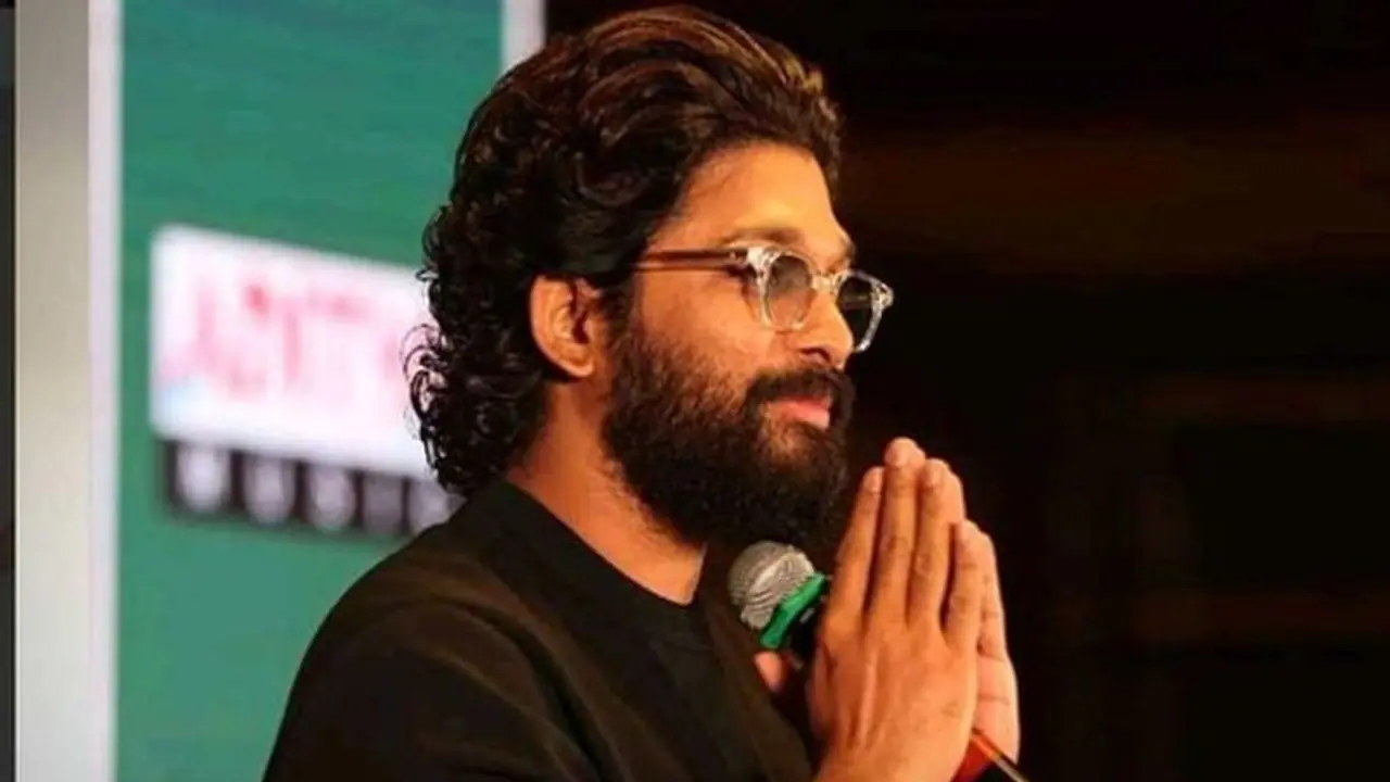 Allu Arjun Pushpa : హృదయాలు గెలుచుకుంటామంటున్న బన్ని.. తగ్గేదే లే Allu Arjun Pushpa : హృదయాలు గెలుచుకుంటామంటున్న బన్ని.. తగ్గేదే లే