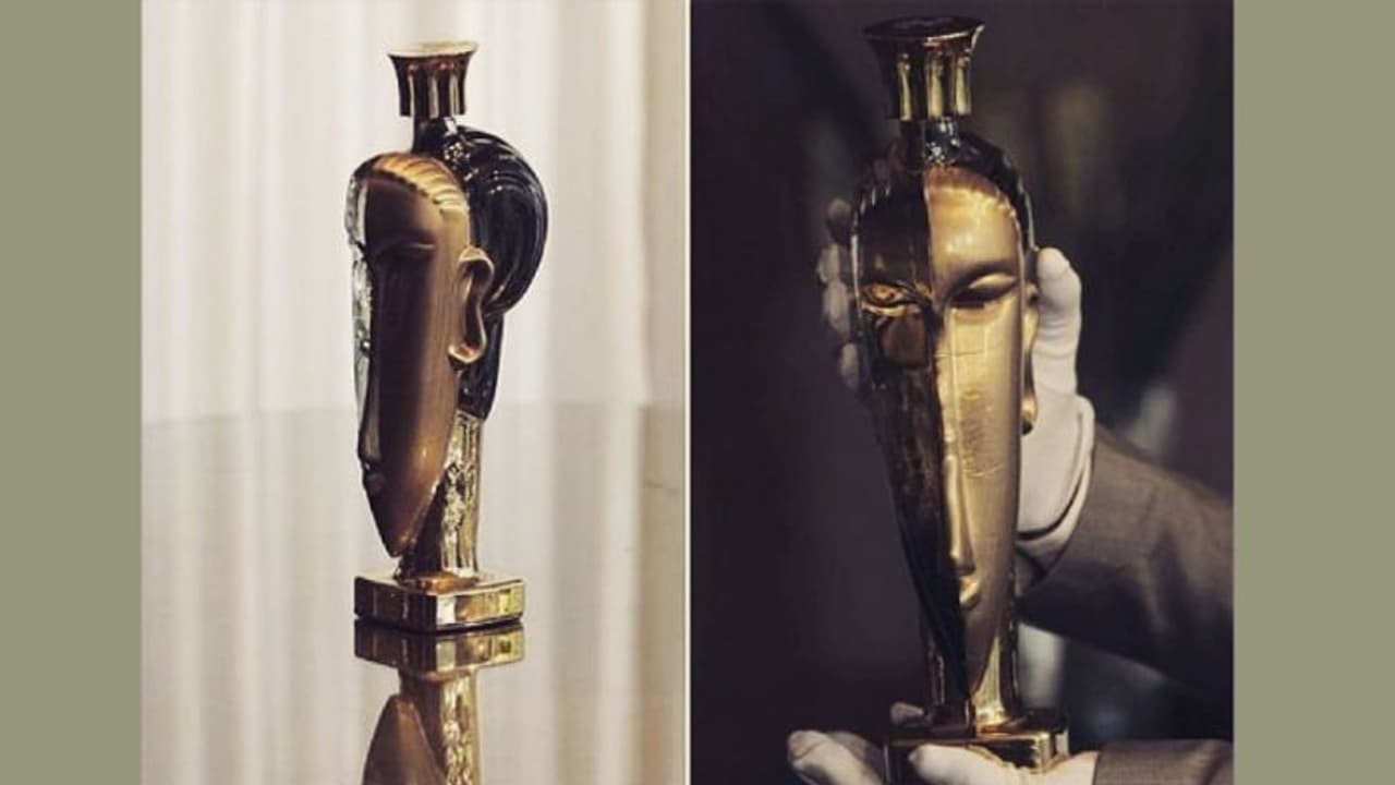 ഫിജി, ഫ്രാന്സ്, ഐസ്ലാന്ഡ് അരുവികളിലെ വെള്ളത്തിനൊപ്പം സ്വര്ണവും; 44 ലക്ഷം വിലവരുന്ന കുപ്പിവെള്ളം ഫിജി, ഫ്രാന്സ്, ഐസ്ലാന്ഡ് അരുവികളിലെ വെള്ളത്തിനൊപ്പം സ്വര്ണവും; 44 ലക്ഷം വിലവരുന്ന കുപ്പിവെള്ളം