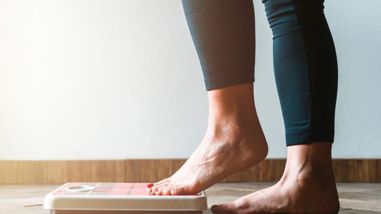 Post Pregnancy Weight Loss : പ്രസവശേഷമുള്ള അമിതവണ്ണം കുറയ്ക്കാൻ ചെയ്യേണ്ടത്... Post Pregnancy Weight Loss : പ്രസവശേഷമുള്ള അമിതവണ്ണം കുറയ്ക്കാൻ ചെയ്യേണ്ടത്...