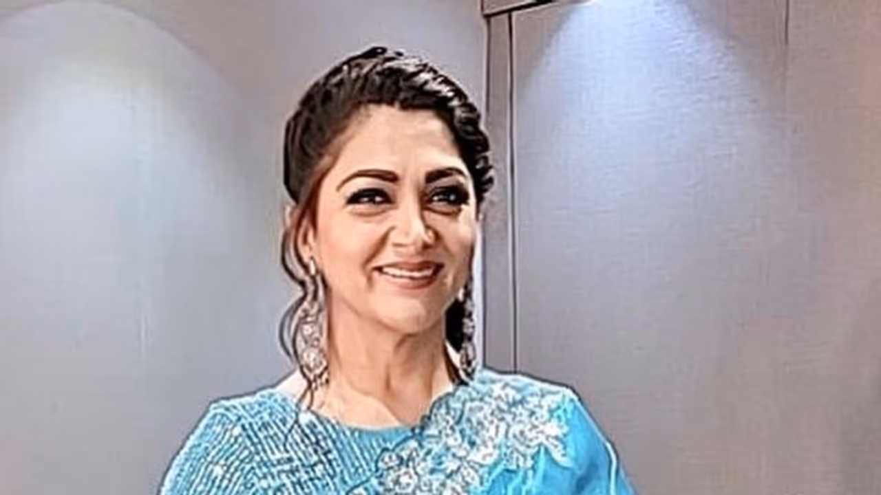 முட்டாள்களே... இதை கேள்விப்பட்டதே இல்லையா? சொந்த வீடு என விமர்சித்தவர்களை வெளுத்து வாங்கிய நடிகை குஷ்பு! முட்டாள்களே... இதை கேள்விப்பட்டதே இல்லையா? சொந்த வீடு என விமர்சித்தவர்களை வெளுத்து வாங்கிய நடிகை குஷ்பு!