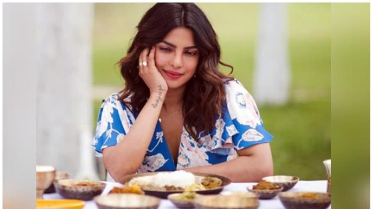 Priyanka Chopra Favourite Food : പ്രിയങ്ക ചോപ്രയുടെ ഇഷ്ടഭക്ഷണം എന്തായിരിക്കും? തുറന്ന് പറഞ്ഞ് താരം Priyanka Chopra Favourite Food : പ്രിയങ്ക ചോപ്രയുടെ ഇഷ്ടഭക്ഷണം എന്തായിരിക്കും? തുറന്ന് പറഞ്ഞ് താരം