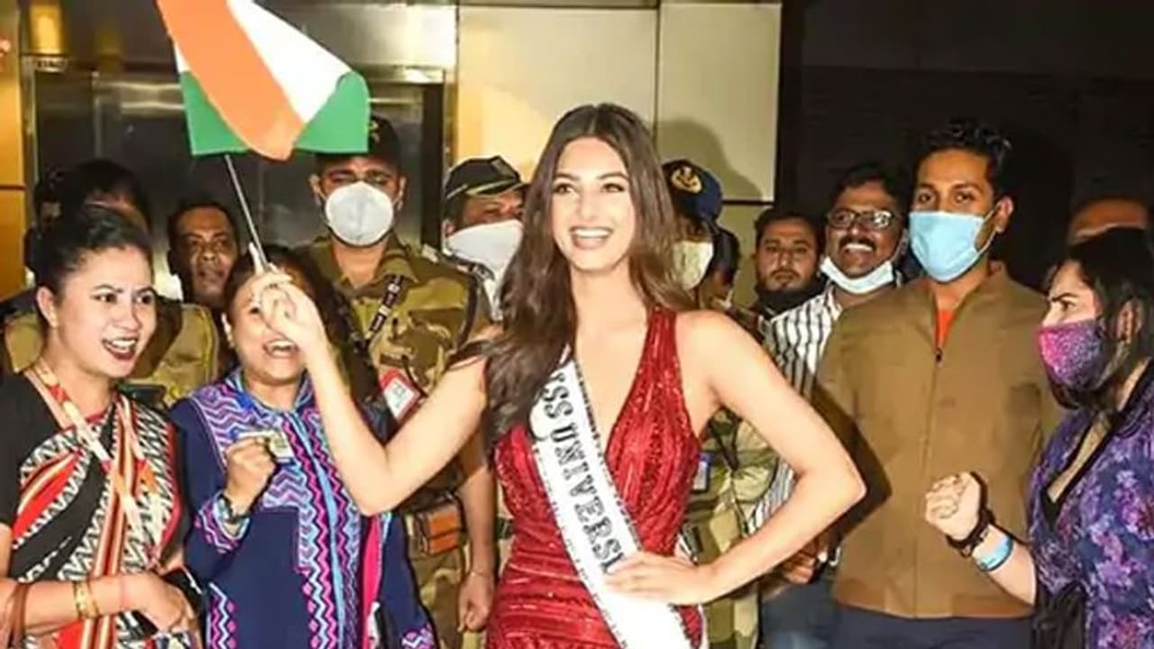 Miss Universe 2021: 7 दिन के लिए क्वारैंटाइन हुईं Harnaaz Sandhu, एयरपोर्ट से सीधा भेजा होटल Miss Universe 2021: 7 दिन के लिए क्वारैंटाइन हुईं Harnaaz Sandhu, एयरपोर्ट से सीधा भेजा होटल