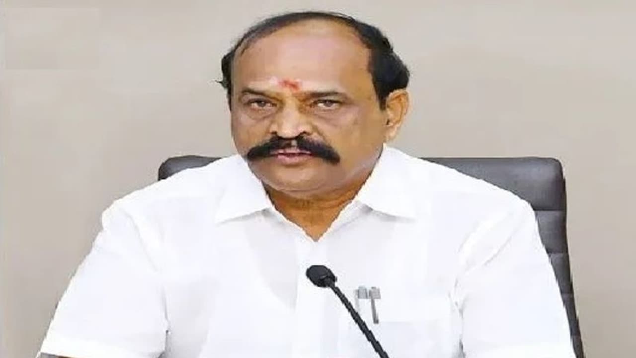 ஆளும் திமுகவுக்கு முழு ஆதரவை கொடுப்போம்... முன்னாள் அமைச்சர் கடம்பூர் ராஜூ அதிரடி!! ஆளும் திமுகவுக்கு முழு ஆதரவை கொடுப்போம்... முன்னாள் அமைச்சர் கடம்பூர் ராஜூ அதிரடி!!