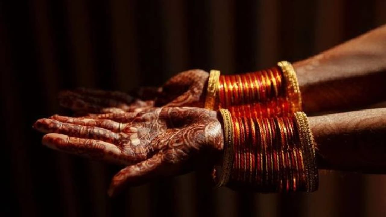 Brother married sister : സഹോദരൻ സഹോദരിയെ വിവാഹം കഴിച്ചു, കാരണം വിചിത്രം!