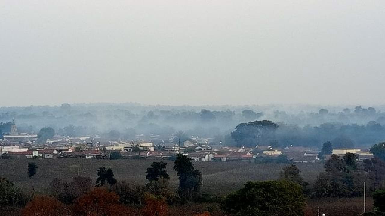 చలికి వణుకుతున్న ఏపీ... పడిపోతున్న ఉష్ణోగ్రతలు.. చలికి వణుకుతున్న ఏపీ... పడిపోతున్న ఉష్ణోగ్రతలు..