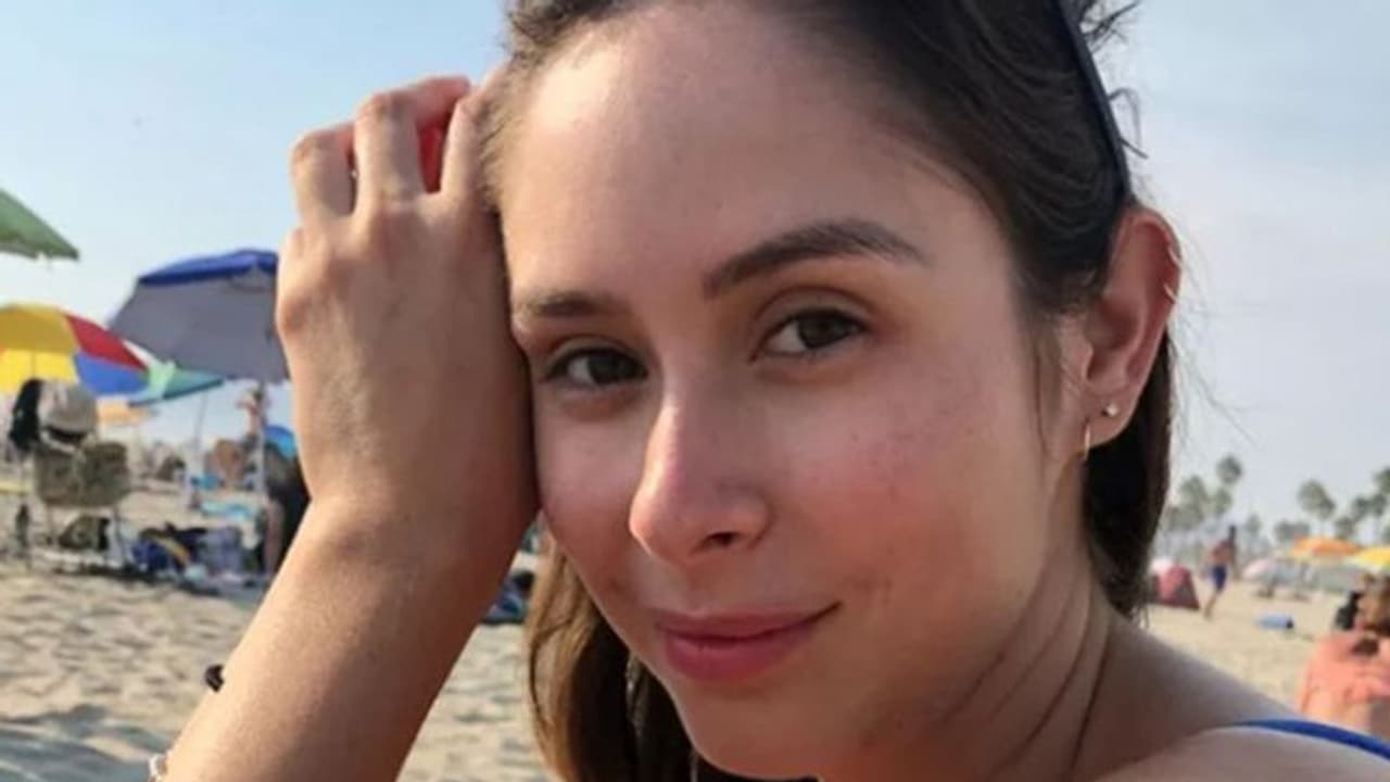 पार्टी में गई मॉडल की रहस्यमयी मौत, मां ने कहा नशीला पदार्थ दिया फिर बलात्कार किया पार्टी में गई मॉडल की रहस्यमयी मौत, मां ने कहा नशीला पदार्थ दिया फिर बलात्कार किया