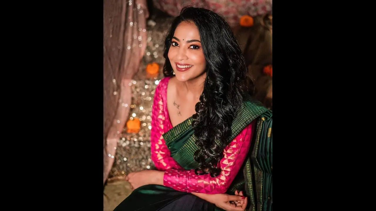  ‘நா ரெடி’ டான்ஸ் வீடியோவால் ஜாதி சர்ச்சையில் சிக்கிய VJ ரம்யா.. ட்ரோல் செய்த நெட்டிசன்கள்..