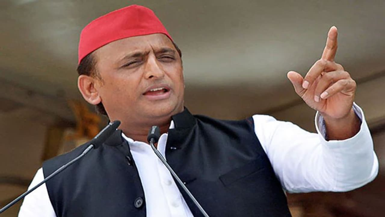 अखिलेश ने गंगा एक्सप्रेस वे को बताया मायावती का सपना, कहा BSP के कामों पर BJP की नजर