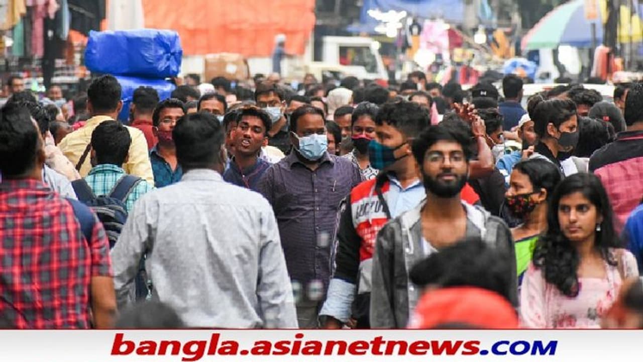 Covid 19: তবে কী মুম্বইয়ের হাত ধরেই ভারতে করোনার তৃতীয় তরঙ্গ শুরু, আক্রান্তের সংখ্যা বাড়ছে হুহু করে Covid 19: তবে কী মুম্বইয়ের হাত ধরেই ভারতে করোনার তৃতীয় তরঙ্গ শুরু, আক্রান্তের সংখ্যা বাড়ছে হুহু করে