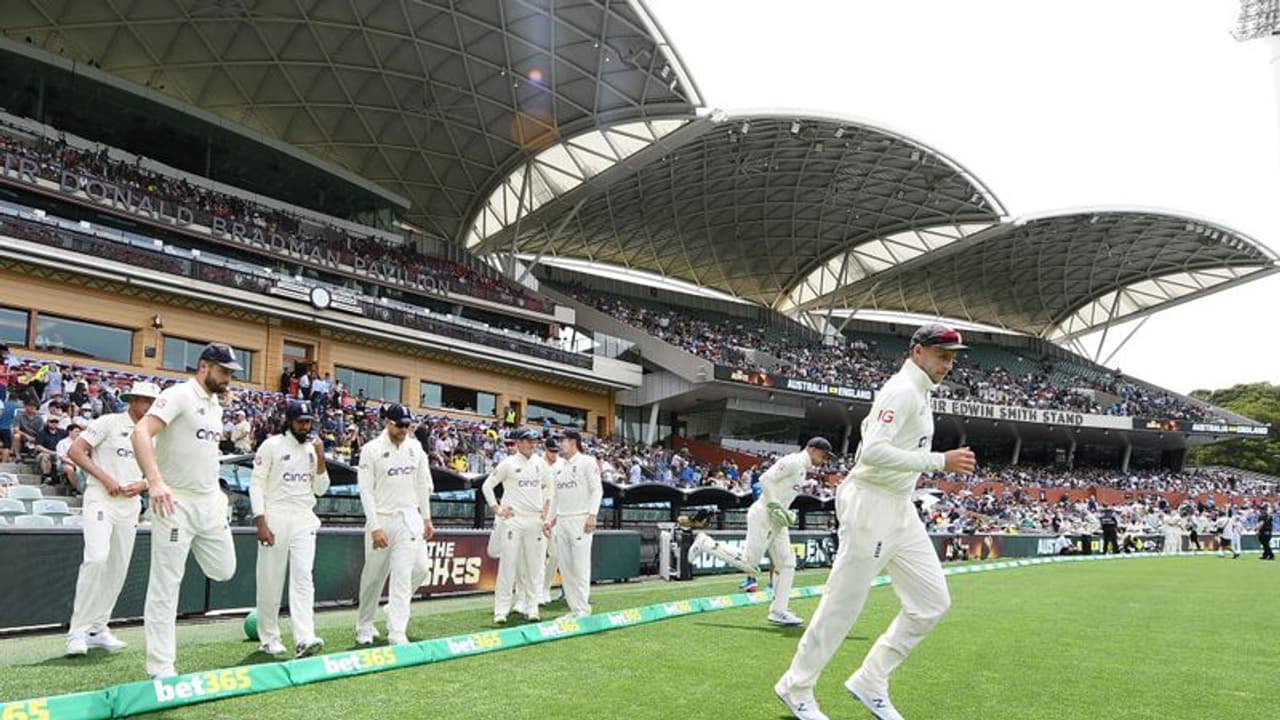 Ashes Series: एशेज में फिर कोरोना का प्रकोप, एडिलेड टेस्ट के दौरान दो मीडियाकर्मी Corona Positive Ashes Series: एशेज में फिर कोरोना का प्रकोप, एडिलेड टेस्ट के दौरान दो मीडियाकर्मी Corona Positive