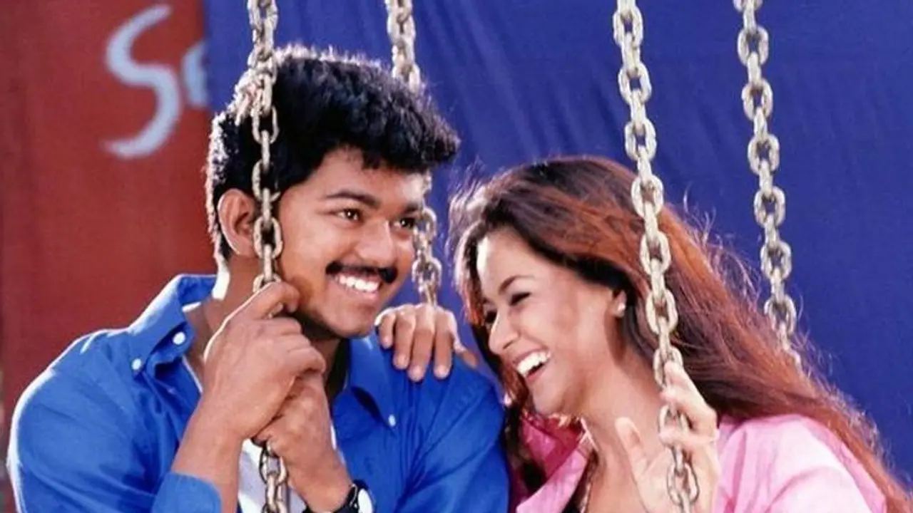 Thullatha Manamum Thullum Re release : 22 வருடத்திற்கு பிறகு திரைக்கு வரும் விஜய் படம்..எந்த ஊரில் தெரியுமா? Thullatha Manamum Thullum Re release : 22 வருடத்திற்கு பிறகு திரைக்கு வரும் விஜய் படம்..எந்த ஊரில் தெரியுமா?