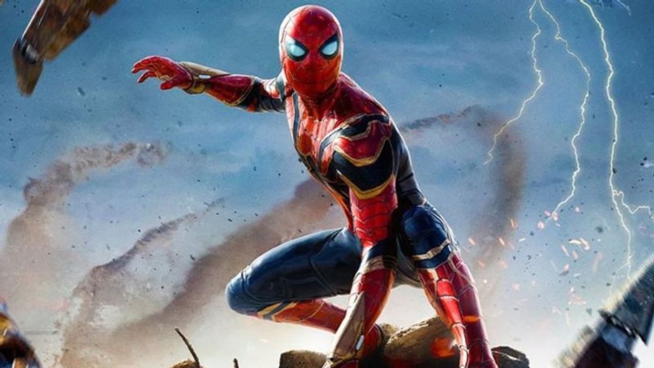 യൂട്യൂബിലൂടെ കാശുണ്ടാക്കാന് വേണ്ടി അഭ്യാസം; സിംഗപ്പൂരിലെ 'മിന്നല് മുരളി'ക്ക് എട്ടിന്റെ പണി! യൂട്യൂബിലൂടെ കാശുണ്ടാക്കാന് വേണ്ടി അഭ്യാസം; സിംഗപ്പൂരിലെ 'മിന്നല് മുരളി'ക്ക് എട്ടിന്റെ പണി!