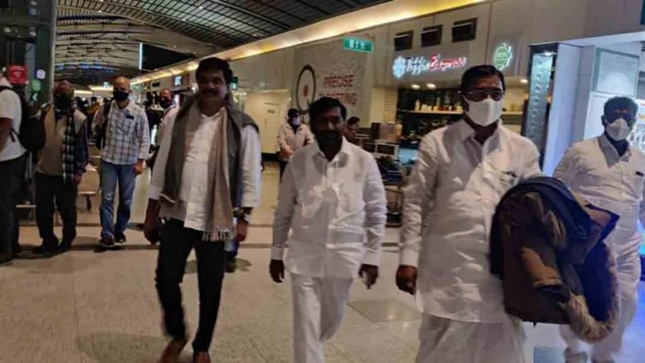 ధాన్యం కొనుగోళ్లపై కేంద్రంతో కేసీఆర్ అమీ తుమీ : ఢిల్లీకి టీఆర్ఎస్ మంత్రుల బృందం