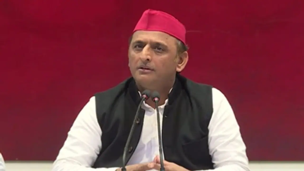 UP Election 2022: SP chief Akhilesh Yadav meets Chandrashekhar Azad, alliance on cards UP Election 2022: SP chief Akhilesh Yadav meets Chandrashekhar Azad, alliance on cards