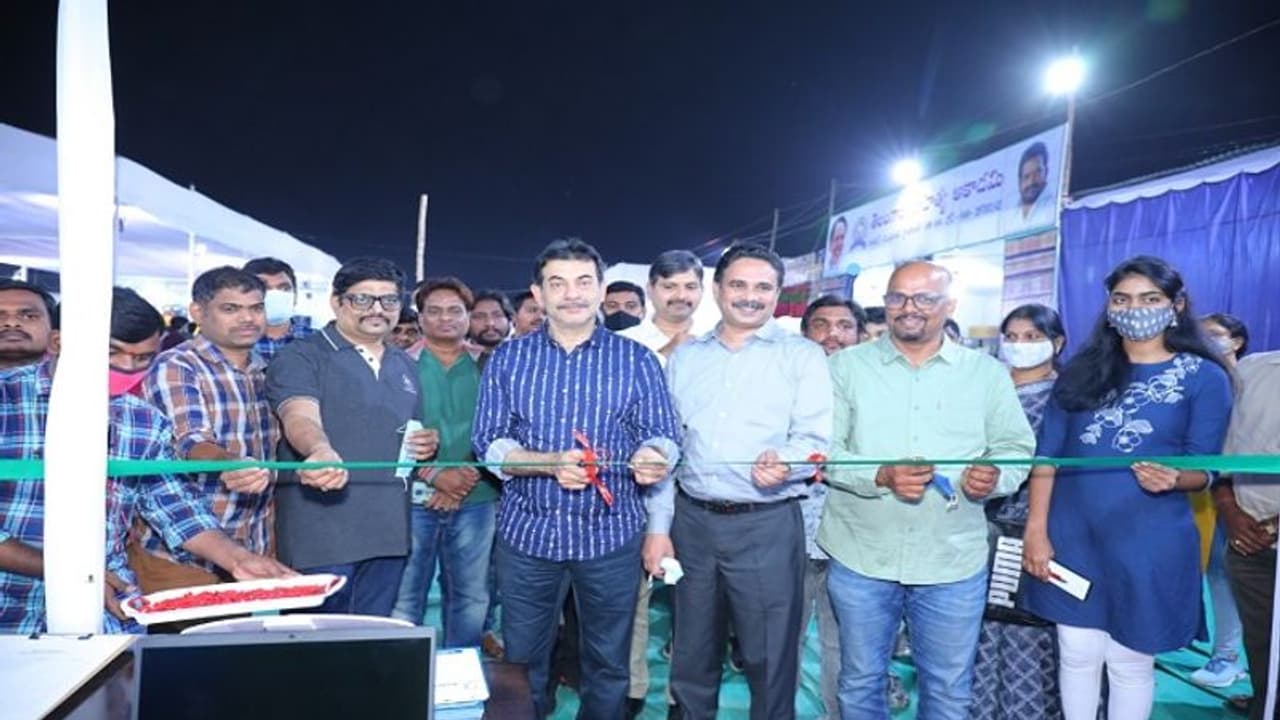 హైదరాబాద్ బుక్ ఫెయిర్ లో తెలుగు వికీపీడియా స్టాల్ ప్రారంభం..