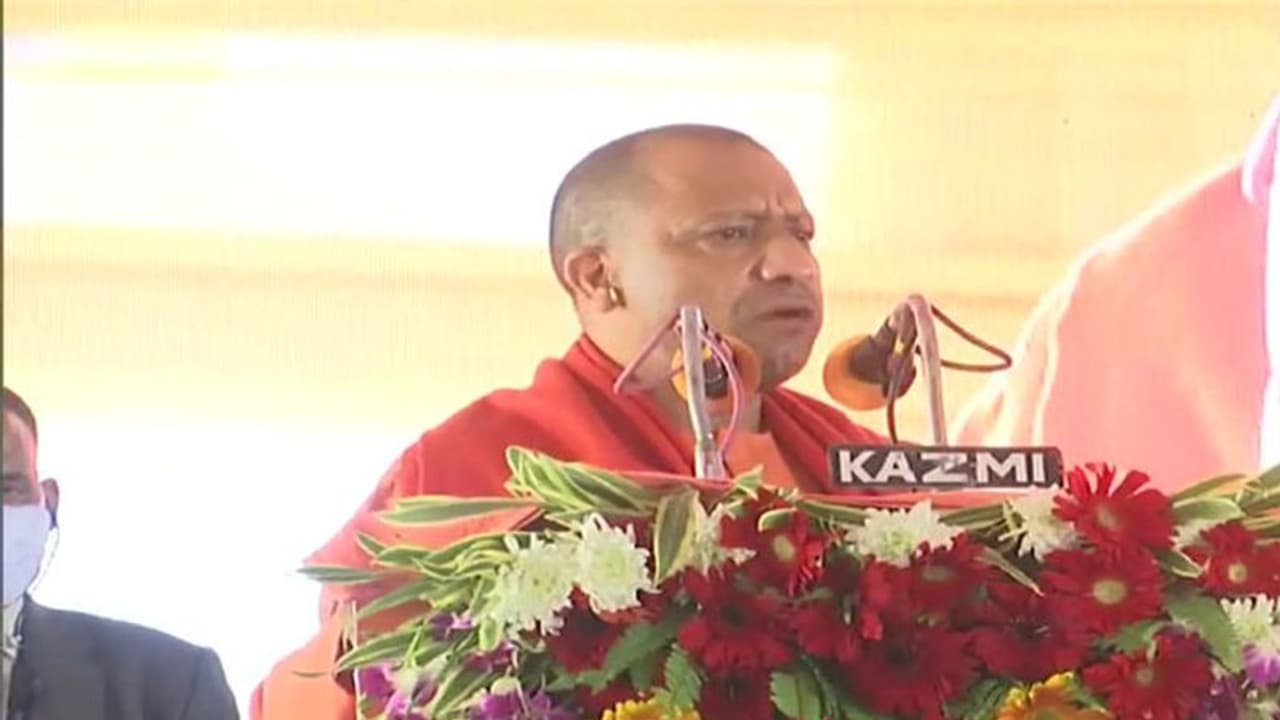 बुलडोजर सड़क भी बना रहा और माफियाओं, अपराधियों की छाती पर भी चलेगा CM योगी