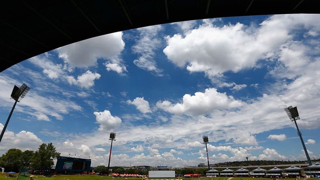 IND vs SA 2021 22: Amidst Omicron threat, Centurion Test to be placed behind closed doors Reports IND vs SA 2021 22: Amidst Omicron threat, Centurion Test to be placed behind closed doors Reports