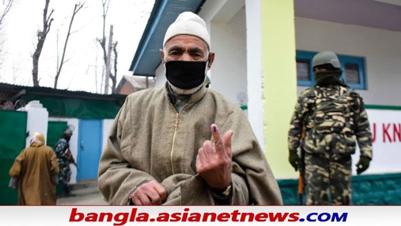 J&K Delimitation Row: জম্মু পেল ৬, কাশ্মীর মাত্র ১ বিরাট বিতর্কে কাশ্মীরের আসন পুনর্বিন্যাস