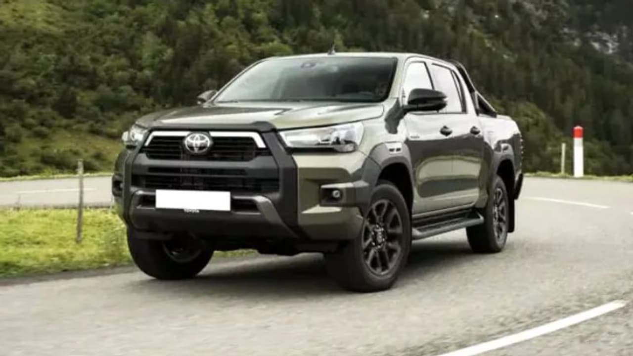 Toyota Hilux : ടൊയോട്ട ഹിലക്സ് ജനുവരി 23ന് എത്തും, ബുക്കിംഗ് തുടങ്ങി