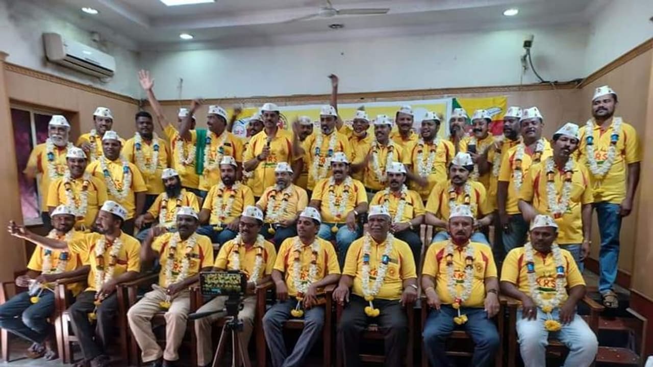 Assembly Poll 2023: ವಿಧಾನಸಭೆ ಚುನಾವಣೆಗೆ ಕೆಆರ್ಎಸ್ ಪಕ್ಷದ ಅಭ್ಯರ್ಥಿಗಳ ಮೊದಲ ಪಟ್ಟಿ ರಿಲೀಸ್ Assembly Poll 2023: ವಿಧಾನಸಭೆ ಚುನಾವಣೆಗೆ ಕೆಆರ್ಎಸ್ ಪಕ್ಷದ ಅಭ್ಯರ್ಥಿಗಳ ಮೊದಲ ಪಟ್ಟಿ ರಿಲೀಸ್