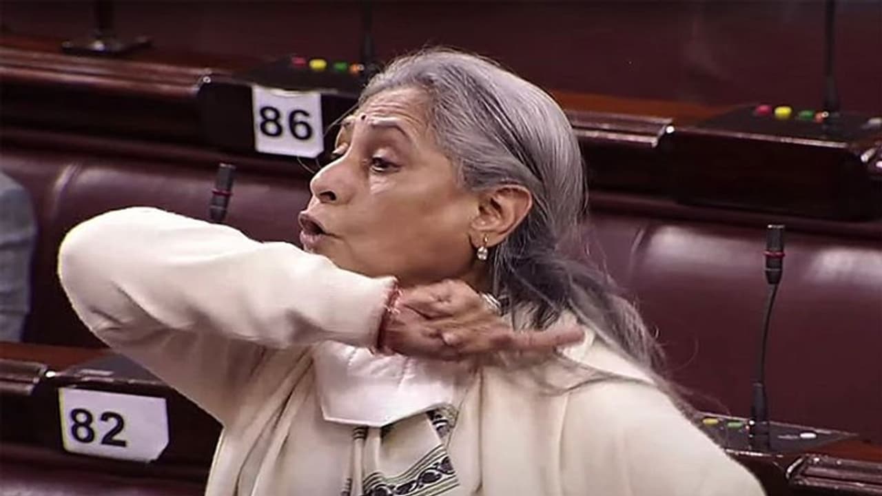 वे यूपी से डरे हुए हैं, ऐश्वर्या को पूछताछ के लिए ईडी दफ्तर बुलाने पर जया बच्चन का रिएक्शन