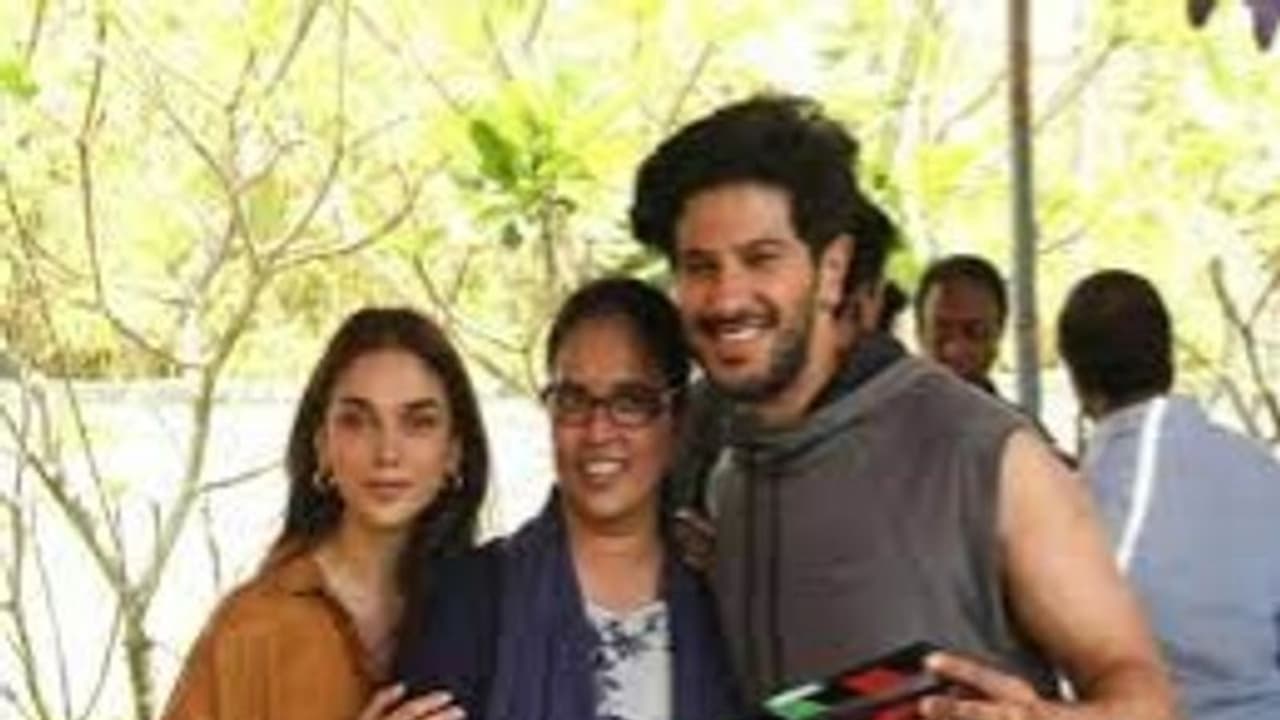 Hey Sinamika first look : கலா மாஸ்டர் தங்கையின் புதிய முயற்சி..படத்தை வெளியிட்ட சூர்யா.. யார் படம் தெரியுமா? Hey Sinamika first look : கலா மாஸ்டர் தங்கையின் புதிய முயற்சி..படத்தை வெளியிட்ட சூர்யா.. யார் படம் தெரியுமா?