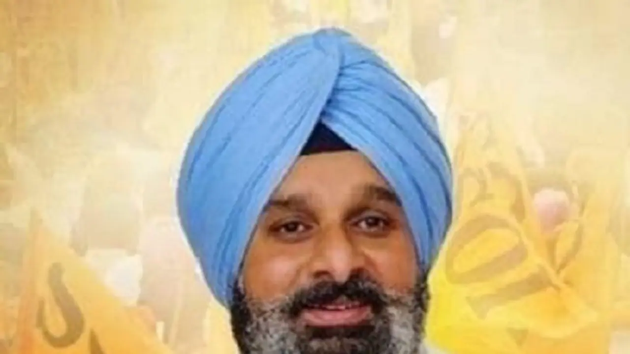 Akali Dal MLA Bikram Singh Majithia booked in drugs case, FIR filed; Navjot Singh Sidhu celebrates
