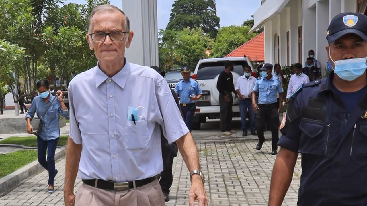 Child Abuse : ഓരോ രാത്രിയും പെണ്‍കുട്ടികള്‍, ഓറല്‍സെക്‌സ് മുതല്‍ റേപ്പ് വരെ, മുന്‍കത്തോലിക്ക പുരോഹിതന് ശിക്ഷ