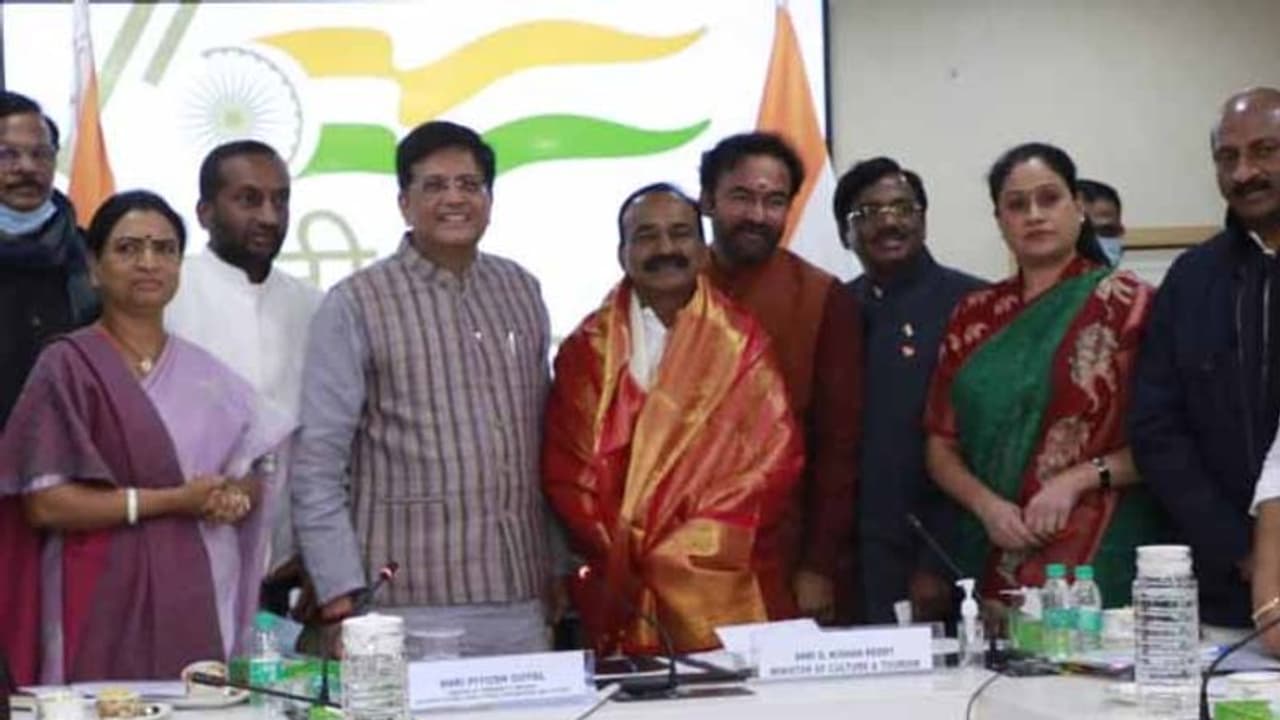 మా పనుల్లో మేం బిజీగా ఉన్నాం, వారికేం పనిలేదా: తెలంగాణ మంత్రులపై కేంద్ర మంత్రి పీయూష్ గోయల్ ఫైర్ మా పనుల్లో మేం బిజీగా ఉన్నాం, వారికేం పనిలేదా: తెలంగాణ మంత్రులపై కేంద్ర మంత్రి పీయూష్ గోయల్ ఫైర్