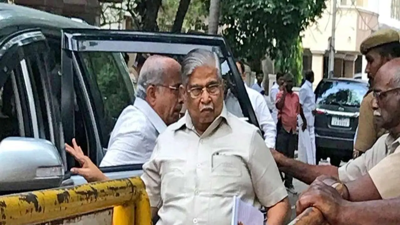 எம்ஜிஆர் அழைத்த போதும் போகாதவர்…!! யார் இந்த சண்முகநாதன்…? கலங்கும் உடன்பிறப்புகள் எம்ஜிஆர் அழைத்த போதும் போகாதவர்…!! யார் இந்த சண்முகநாதன்…? கலங்கும் உடன்பிறப்புகள்