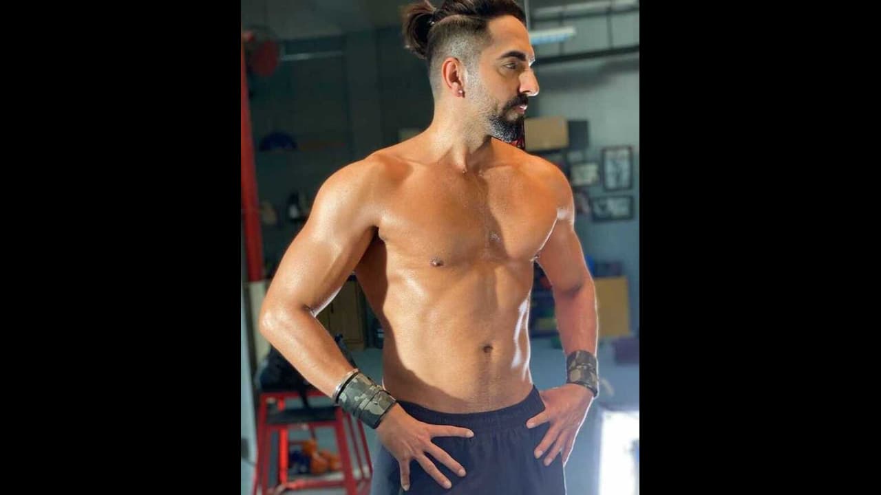 Ayushmann Khurrana रसोइए के साथ सोते थे ! चंडीगढ़ हो या मुंबई नहीं किया खुद से दूर Ayushmann Khurrana रसोइए के साथ सोते थे ! चंडीगढ़ हो या मुंबई नहीं किया खुद से दूर