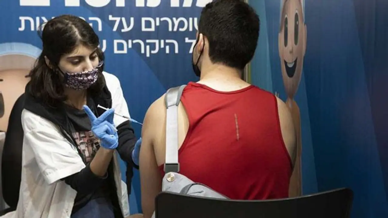 Omicron: USA के बाद इजरायल में ओमिक्रोन से पहली मौत; भारत में नाइट कर्फ्यू का सुझाव Omicron: USA के बाद इजरायल में ओमिक्रोन से पहली मौत; भारत में नाइट कर्फ्यू का सुझाव