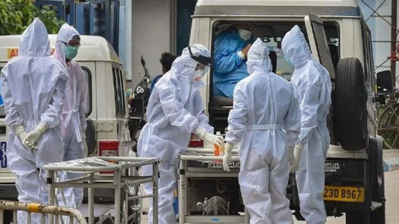 महाराष्ट्र विधानसभा सत्र पर संकट, 10 लोग कोरोना पॉजिटिव मिले, राज्य में ओमिक्रॉन केस भी सबसे ज्यादा महाराष्ट्र विधानसभा सत्र पर संकट, 10 लोग कोरोना पॉजिटिव मिले, राज्य में ओमिक्रॉन केस भी सबसे ज्यादा