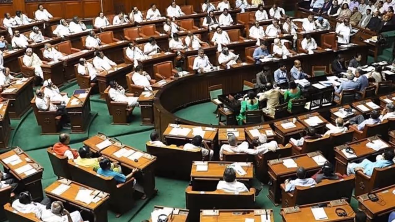 Top 10 News ಹೊಸ ವರ್ಷಕ್ಕೂ ಮುನ್ನ ಕಮಿಷನರ್ ವಾರ್ನಿಂಗ್, ಮೋದಿ ಘನತೆ ಹಾಳುಮಾಡಲ್ಲ ಎಂದ ಟಿಕಾಯತ್!