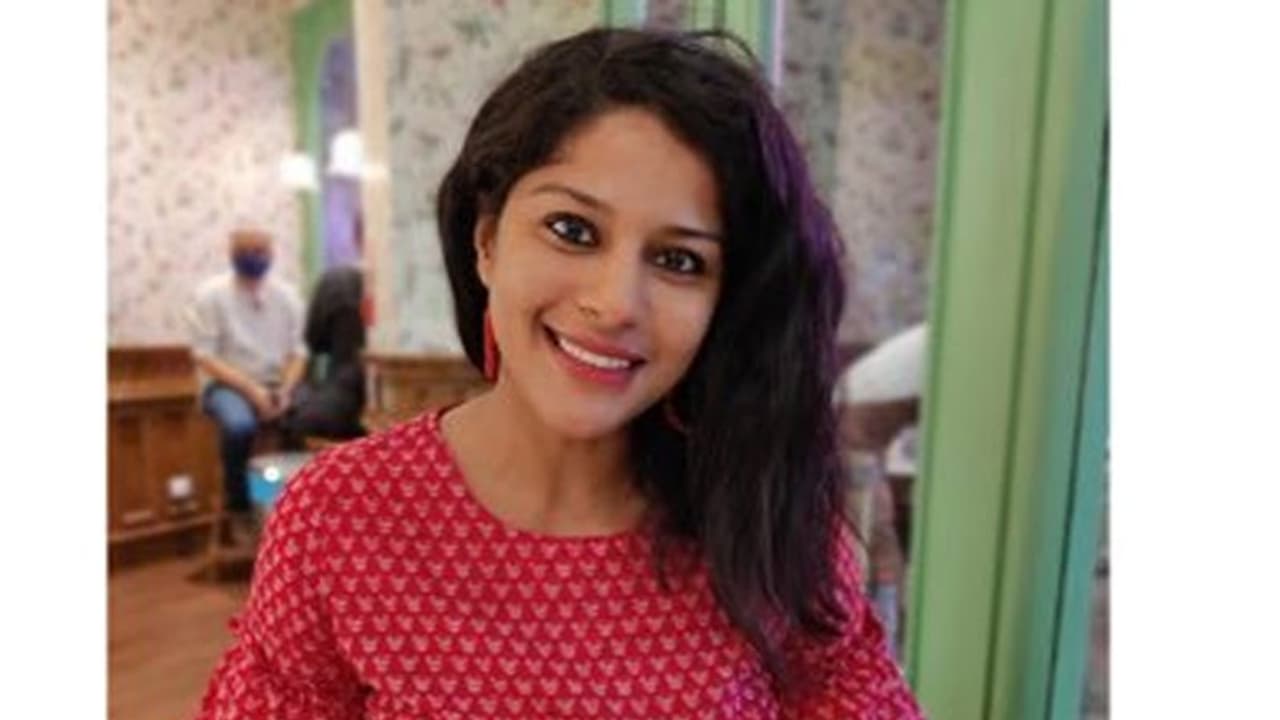 चलते ऑटो से कूदी लड़की, बोली वो पल मेरी जिदंगी का सबसे डरावना था..हड्डियां टूटने का गम नहीं..बचना जरूरी था