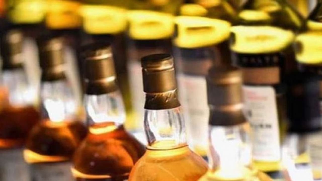 Haryana में अब 21 साल की उम्र में छलका पाएंगे जाम, सरकार ने किया यह इंतजाम