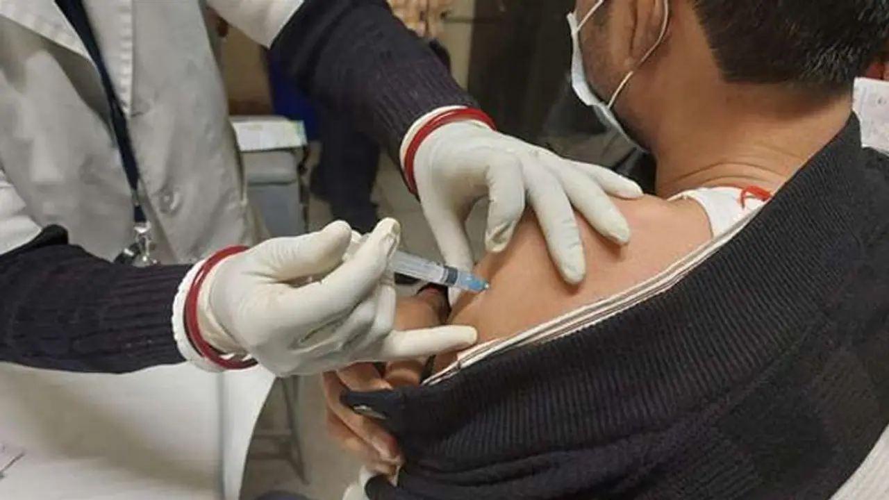 தமிழகத்தில் நடந்து முடிந்த 16வது மெகா முகாம்.... 17.31 லட்சம் பேருக்கு தடுப்பூசி!!