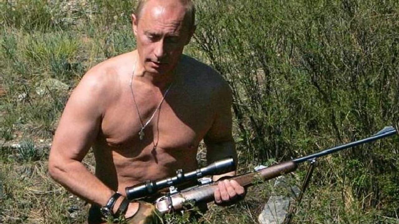 Putin annual calendar : എന്റെ തല, എന്റെ ഫുൾഫിഗർ; റഷ്യൻ പ്രസിഡണ്ടിന്റെ വൈറലായ അർദ്ധനഗ്നചിത്രമടക്കമുള്ള കലണ്ടർ Putin annual calendar : എന്റെ തല, എന്റെ ഫുൾഫിഗർ; റഷ്യൻ പ്രസിഡണ്ടിന്റെ വൈറലായ അർദ്ധനഗ്നചിത്രമടക്കമുള്ള കലണ്ടർ