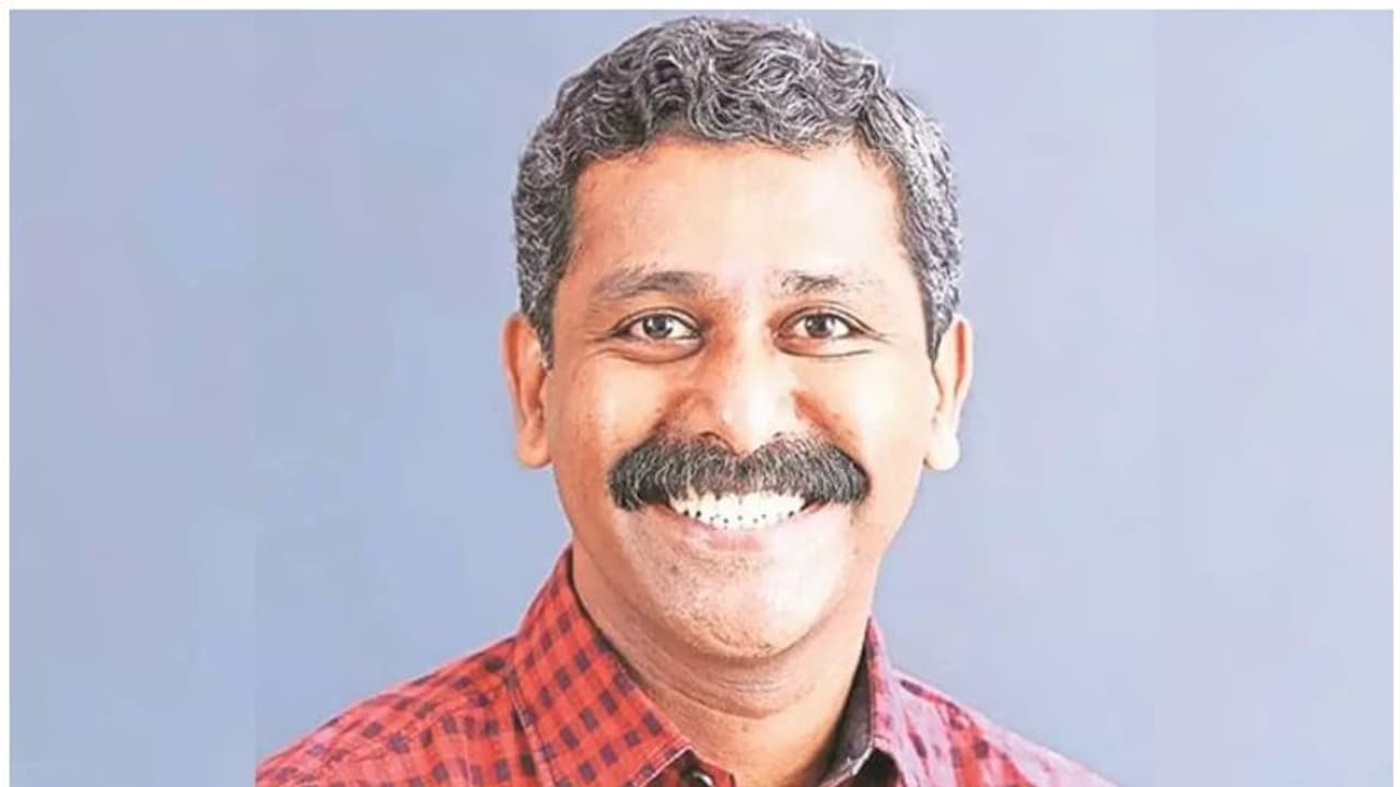 Alappuzha Murders : ആലപ്പുഴ രൺജീത് വധം; ഒരാൾ കൂടി പിടിയിലായി Alappuzha Murders : ആലപ്പുഴ രൺജീത് വധം; ഒരാൾ കൂടി പിടിയിലായി