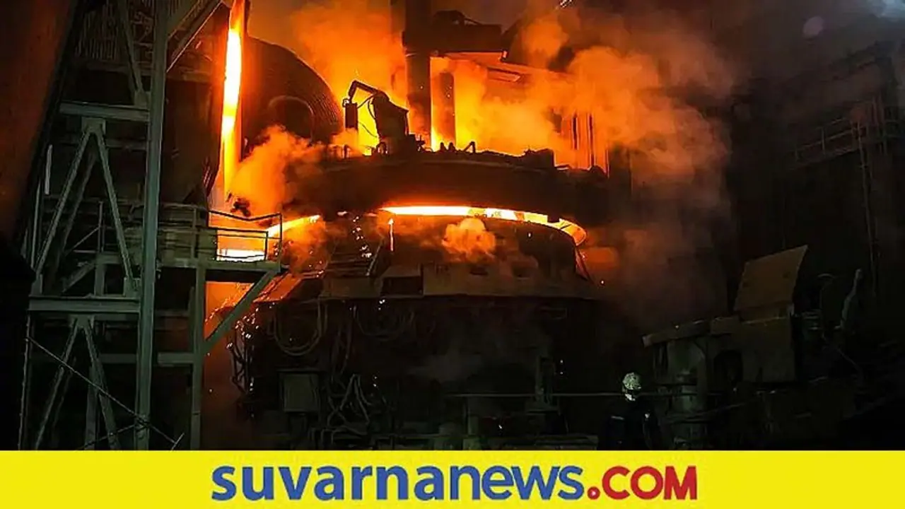 Blast In Chemical Factory: ಗುಜರಾತ್ನ ವಡೋದರಾದಲ್ಲಿ ಸ್ಫೋಟ : ನಾಲ್ವರ ದಾರುಣ ಸಾವು Blast In Chemical Factory: ಗುಜರಾತ್ನ ವಡೋದರಾದಲ್ಲಿ ಸ್ಫೋಟ : ನಾಲ್ವರ ದಾರುಣ ಸಾವು