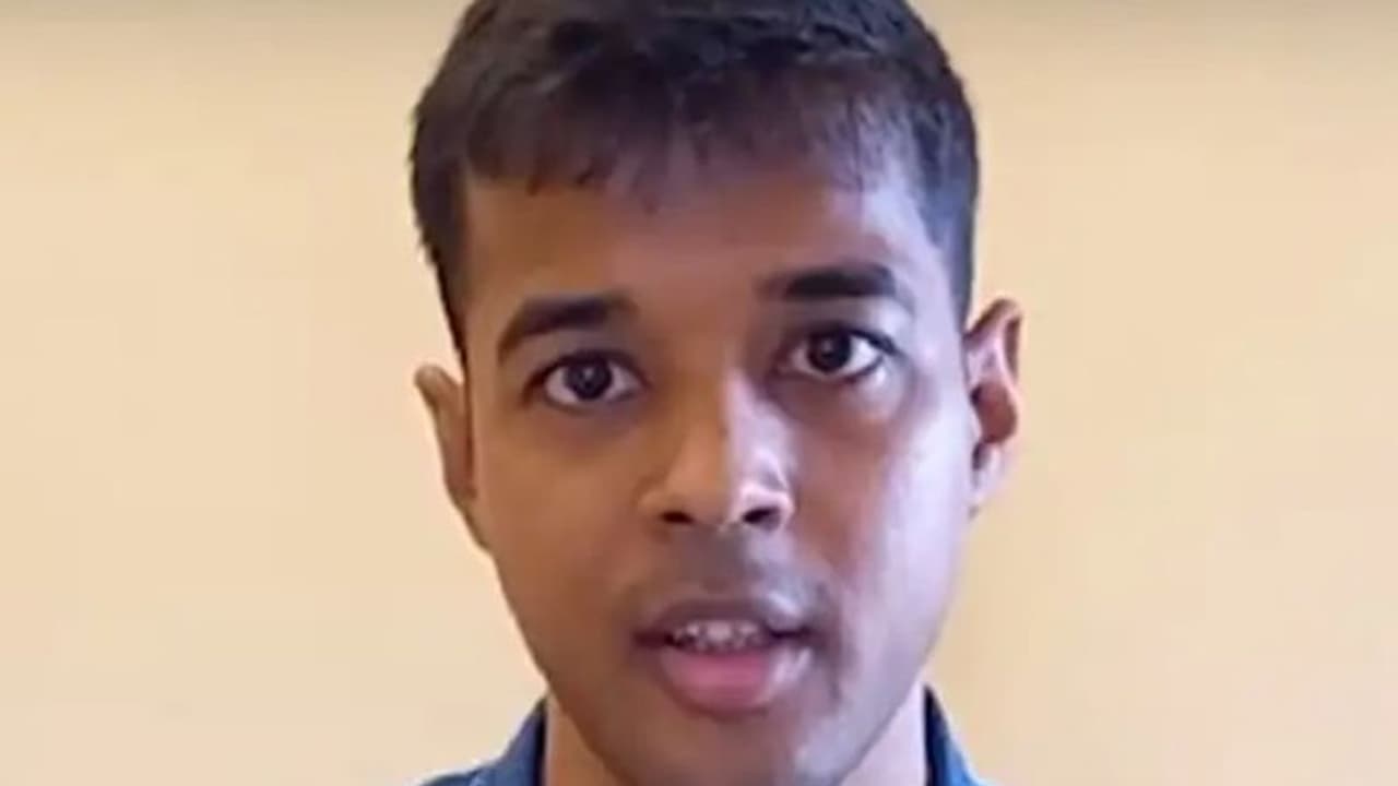 आप हजारीबाग में इंडस्ट्री कैसे डेवपल करोगे? UPSC 2020 में इन सवालों का जवाब देकर टॉपर बने उत्कर्ष आप हजारीबाग में इंडस्ट्री कैसे डेवपल करोगे? UPSC 2020 में इन सवालों का जवाब देकर टॉपर बने उत्कर्ष