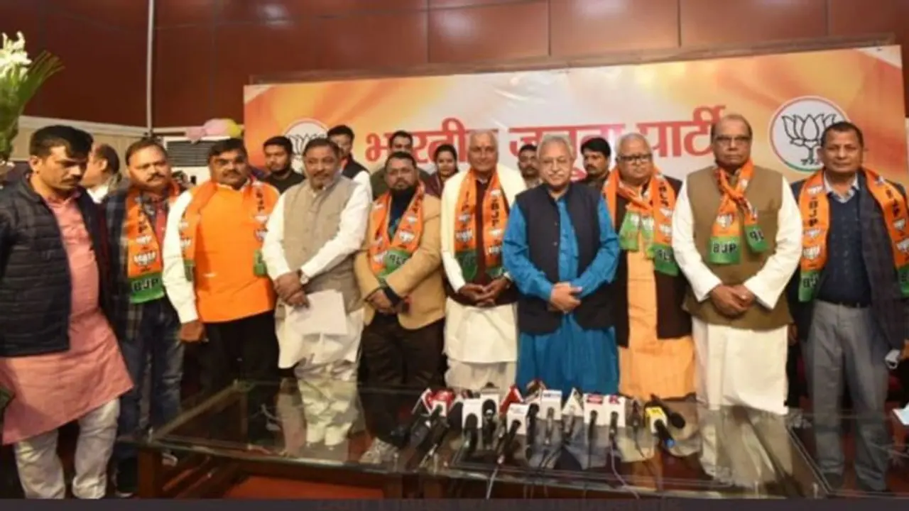 प्रयागराज से कांग्रेस का बड़ा झटका, तीन बार विधायक रहे राजेंद्र त्रिपाठी ने थामा बीजेपी का दामन प्रयागराज से कांग्रेस का बड़ा झटका, तीन बार विधायक रहे राजेंद्र त्रिपाठी ने थामा बीजेपी का दामन