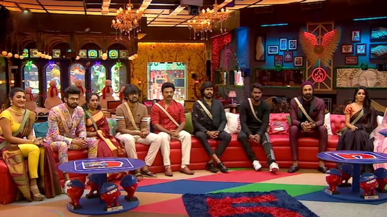 பிக்பாஸில் திடீர் டுவிஸ்ட்... இந்த வாரம் டபுள் எவிக்ஷன்!! முத்த சர்ச்சையில் சிக்கிய இருவரும் வெளியேற்றம் பிக்பாஸில் திடீர் டுவிஸ்ட்... இந்த வாரம் டபுள் எவிக்ஷன்!! முத்த சர்ச்சையில் சிக்கிய இருவரும் வெளியேற்றம்