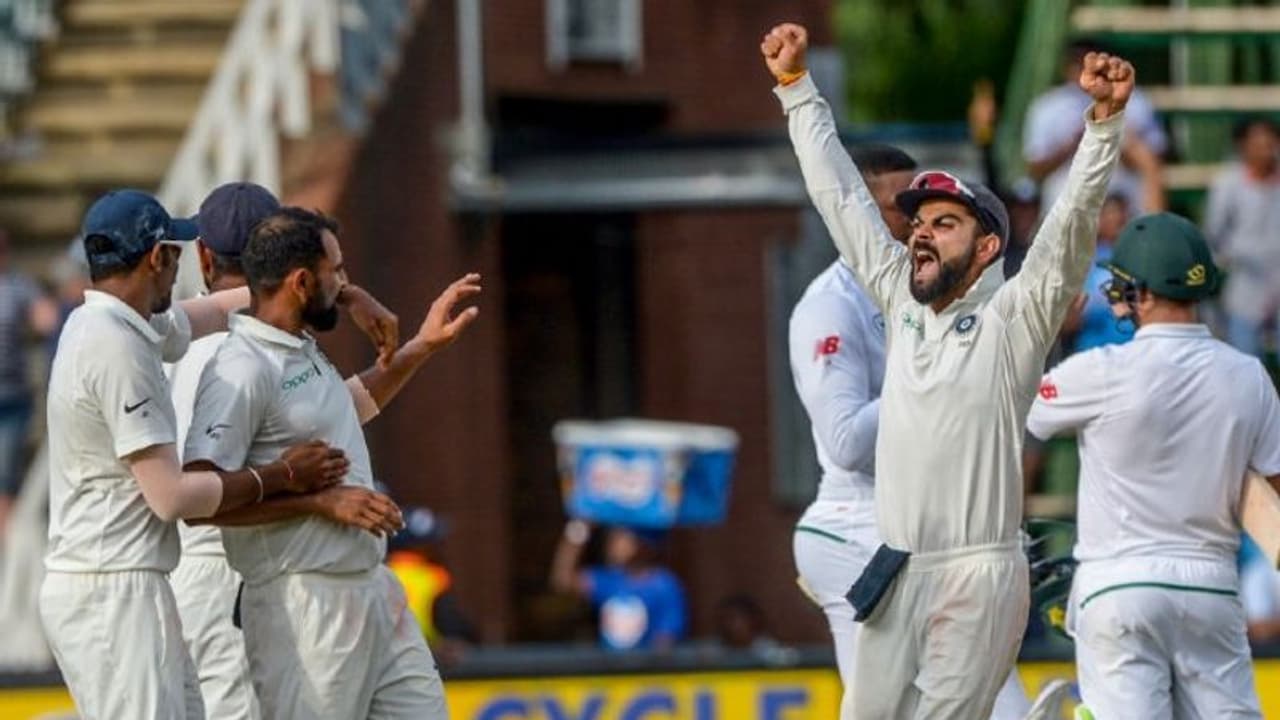 South Africa vs India: ദക്ഷിണാഫ്രിക്കയില് ഇത്തവണയും ഇന്ത്യ പരമ്പര നേടില്ല, പ്രവചനവുമായി ആകാശ് ചോപ്ര South Africa vs India: ദക്ഷിണാഫ്രിക്കയില് ഇത്തവണയും ഇന്ത്യ പരമ്പര നേടില്ല, പ്രവചനവുമായി ആകാശ് ചോപ്ര