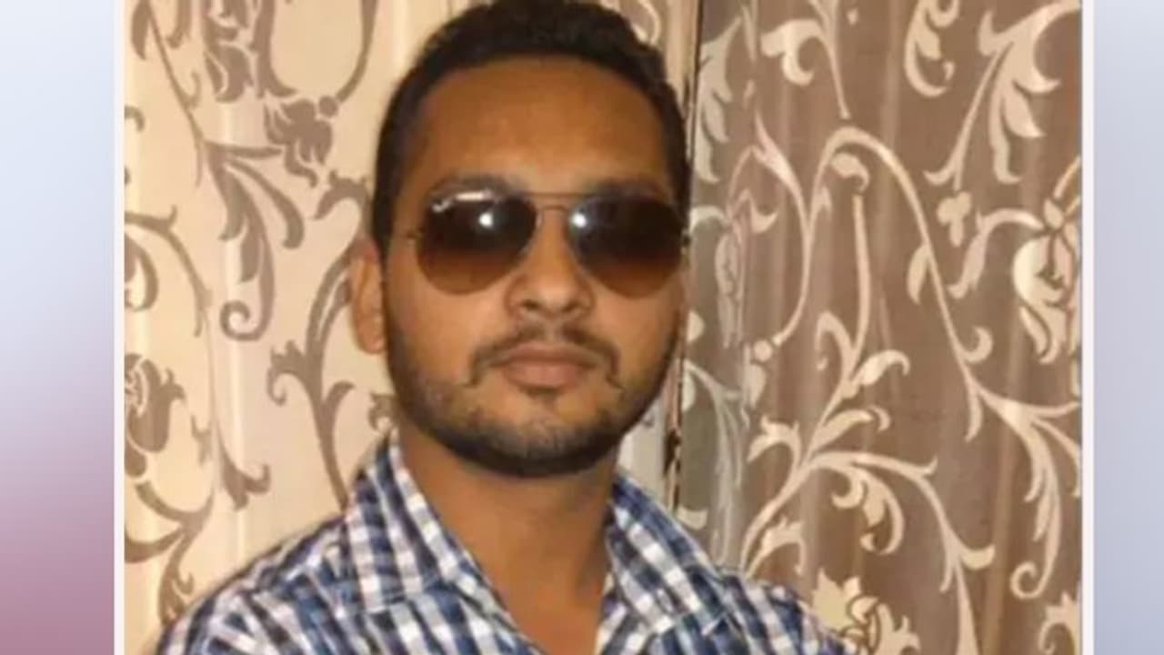 Ludhiana Blast : ലുധിയാന സ്ഫോടനം രേഖകൾ നശിപ്പിക്കാൻ: ബോംബ് പൊട്ടിയത് ഫ്യൂസ് പരിശോധിക്കുന്നതിനിടെ Ludhiana Blast : ലുധിയാന സ്ഫോടനം രേഖകൾ നശിപ്പിക്കാൻ: ബോംബ് പൊട്ടിയത് ഫ്യൂസ് പരിശോധിക്കുന്നതിനിടെ