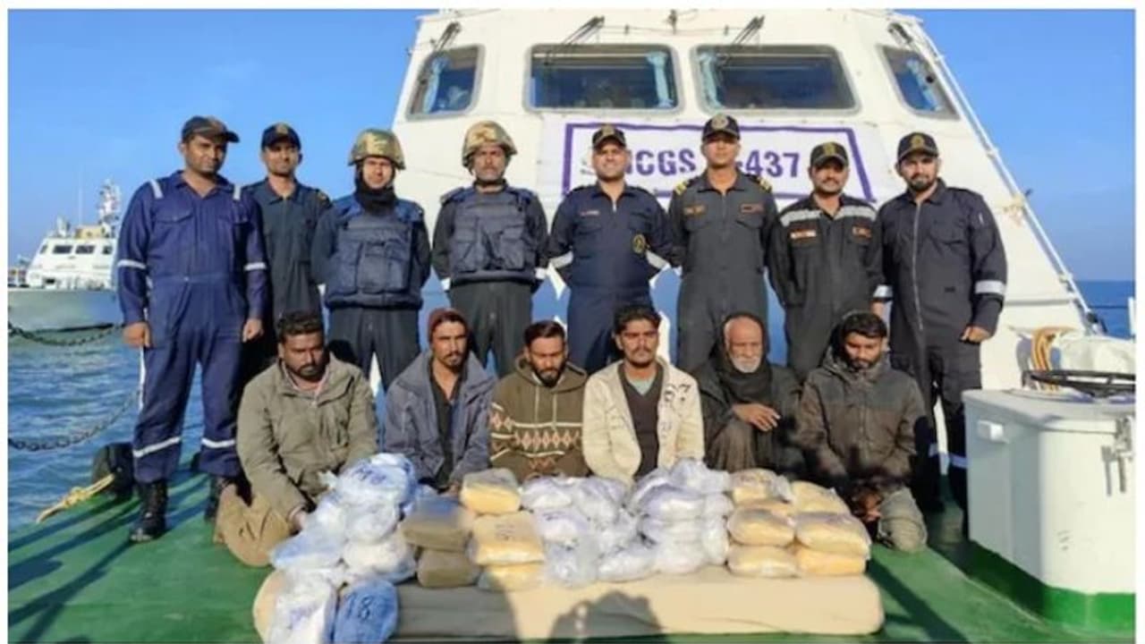 karachi drug lord : ഗുജറാത്തില്‍ പിടിയിലായത് കറാച്ചി മയക്കുമരുന്ന് മാഫിയാ തലവന്റെ മകന്‍, ഇന്ത്യക്ക് വന്‍നേട്ടം